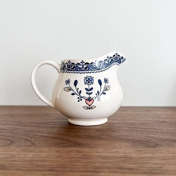 Johnson Brothers Staffordshire 'Old Granite' Hearts and Flowers- 3 Piece Set - Picture 8 of 12